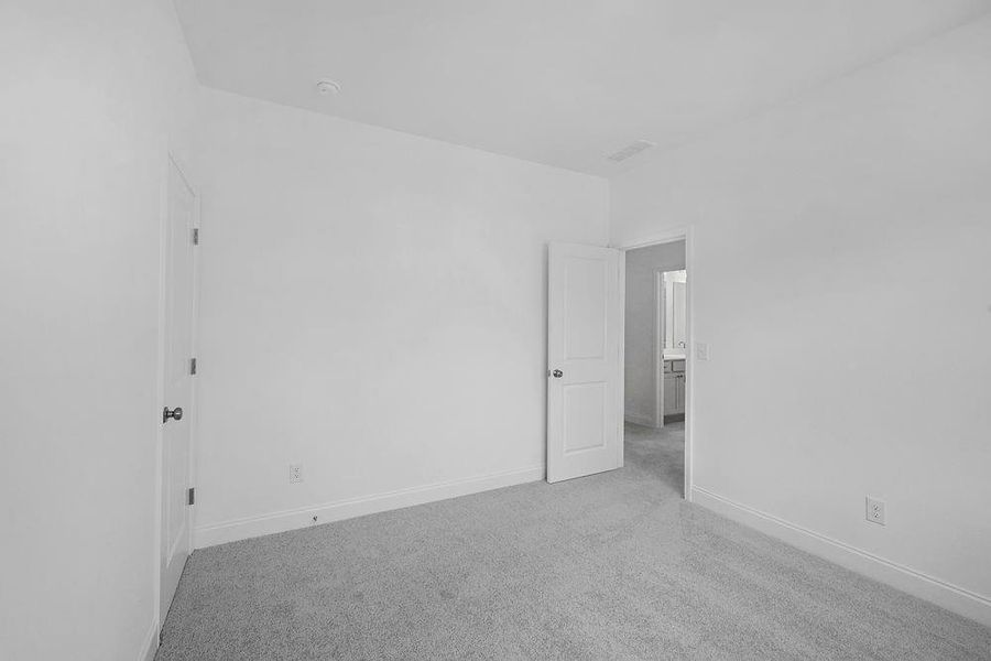 Spacious, unfurnished interior of a new home in Stratford Hills, Ball Ground (Image 17).