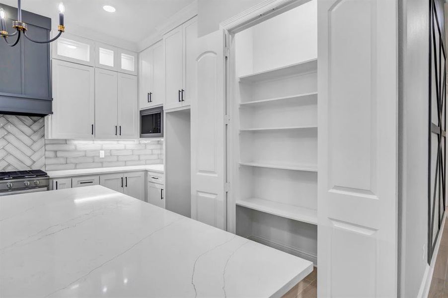 Furnished interior view inside a new home in , Tyler (Image 28).