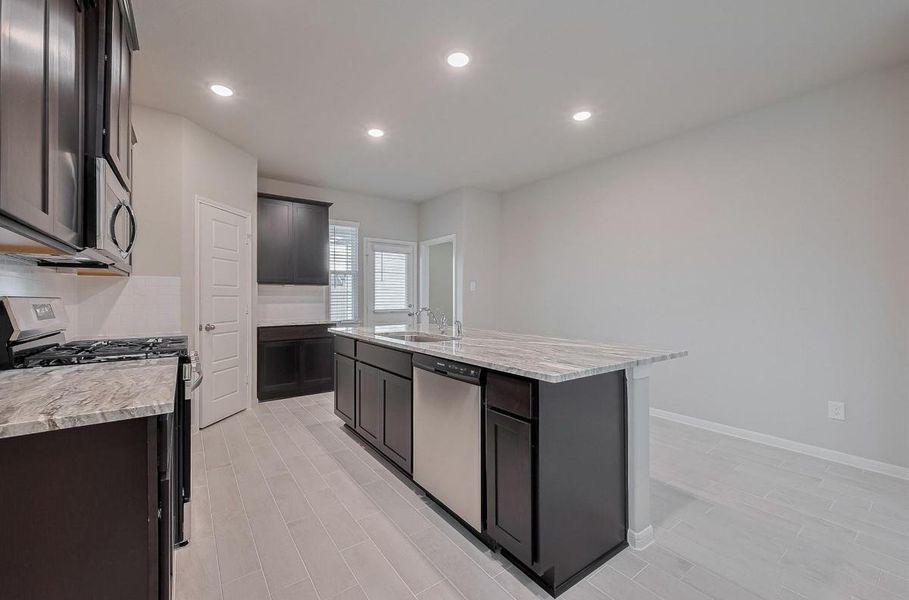 Furnished interior view inside a new home in River Ranch, Dayton (Image 10).