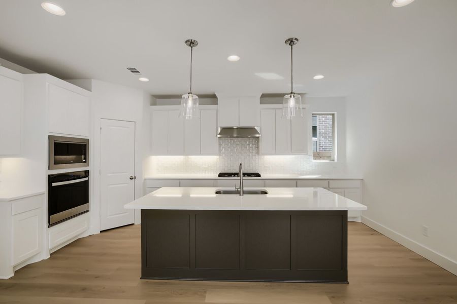 826 Stone Grove - Kitchen 826 Stone Grove - Kitchen