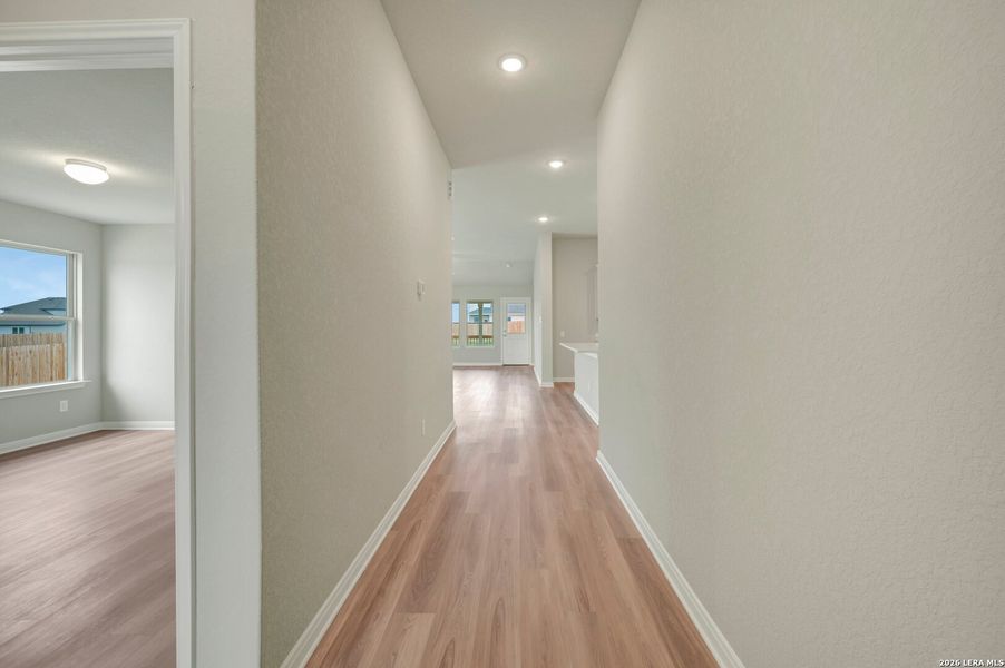 Spacious, unfurnished interior of a new home in Hickory Ridge Estates, Elmendorf (Image 39).