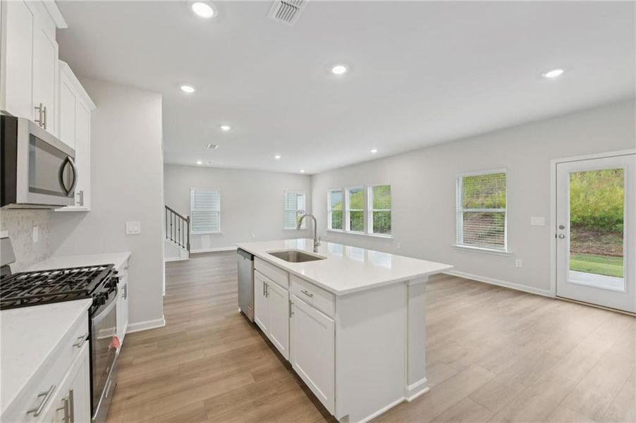 Furnished interior view inside a new home in Preserve at Mountain Creek, Pendergrass (Image 5). Furnished interior view inside a new home in Preserve at Mountain Creek, Pendergrass (Image 5).