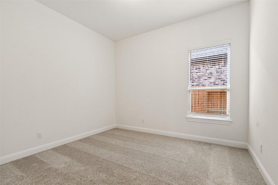 Spacious, unfurnished interior of a new home in Sundance Cove, Crosby (Image 18).