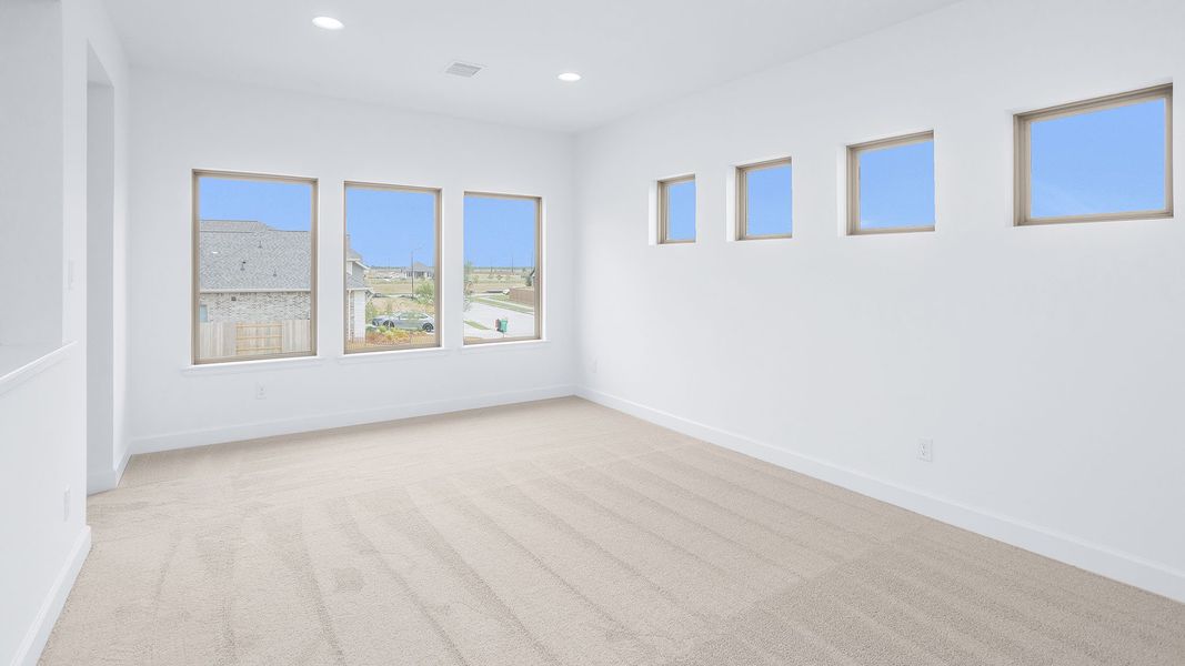 Spacious, unfurnished interior of a new home in Elyson, Katy (Image 14).
