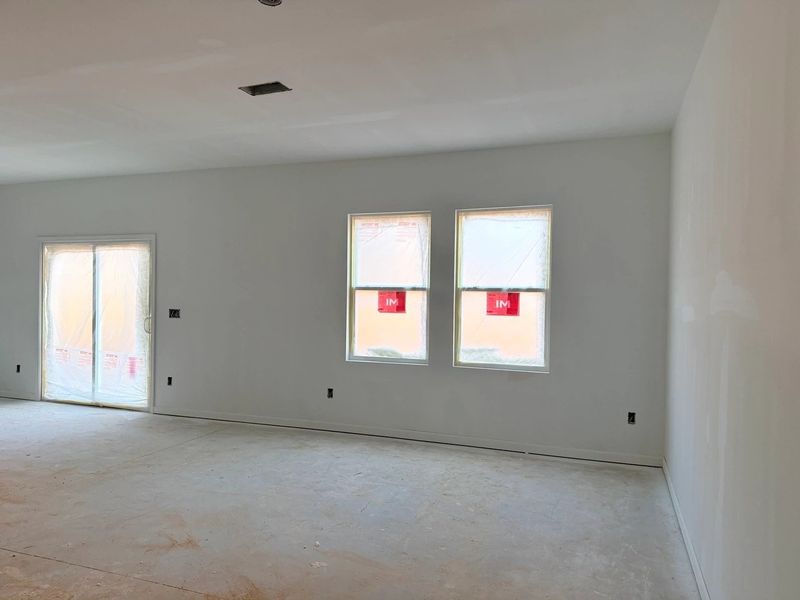 Breakfast Area featuring the AW Collection® Minimalist - Light and contrast meet in striking balance. Breakfast Area featuring the AW Collection® Minimalist - Light and contrast meet in striking balance.