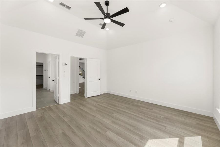 16. 15004 Pizarro - Primary (2)