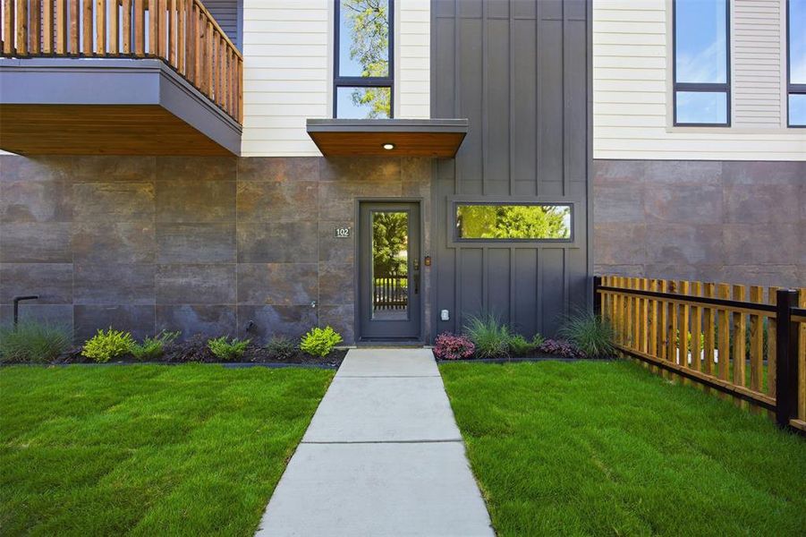 Exterior details and patio area of a home in , Dallas (Image 21).