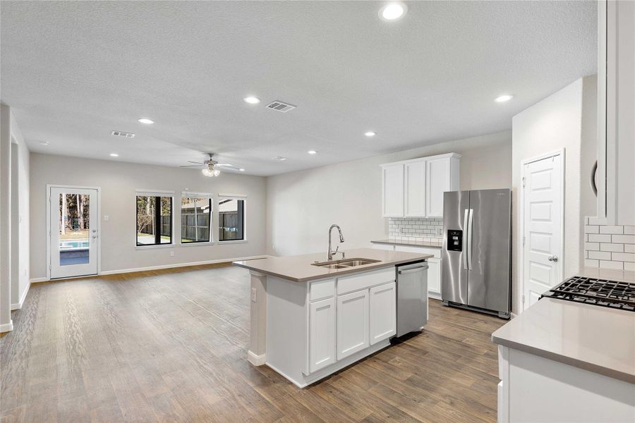 Furnished interior view inside a new home in , Anahuac (Image 6). Furnished interior view inside a new home in , Anahuac (Image 6).