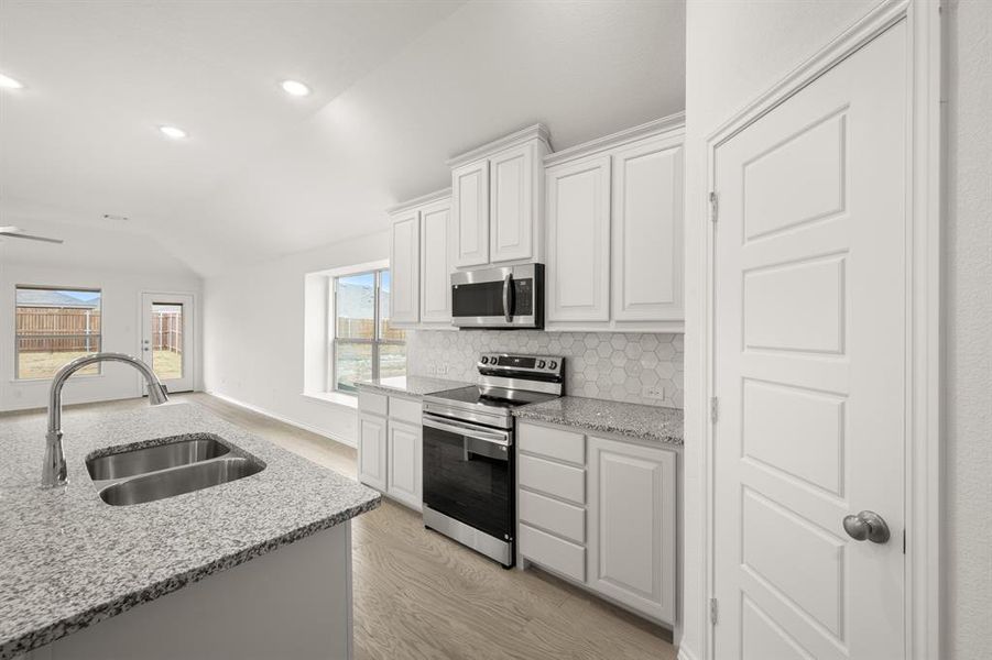 4532 Lyre Leaf- Kitchen-5 4532 Lyre Leaf- Kitchen-5