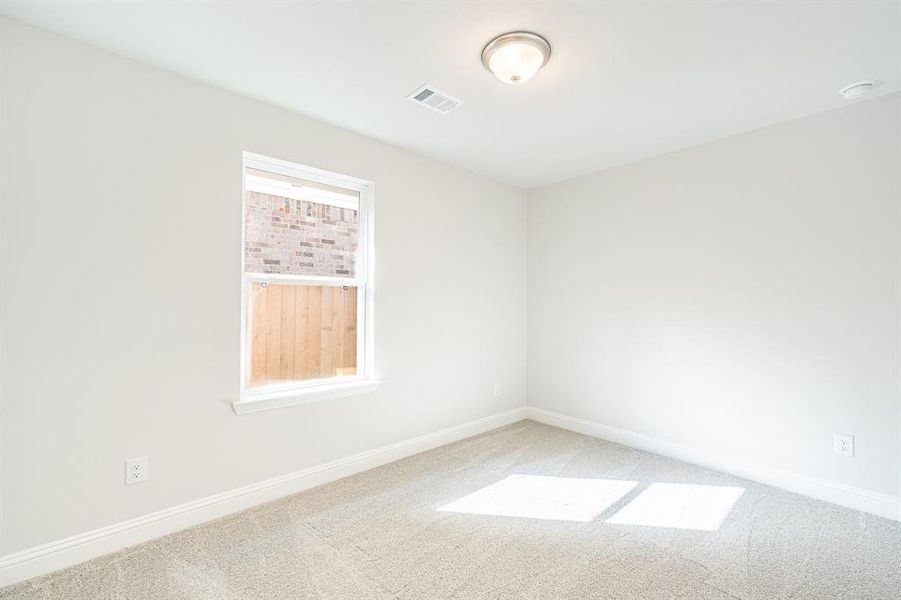 Spacious, unfurnished interior of a new home in Stonebrooke, Conroe (Image 14).