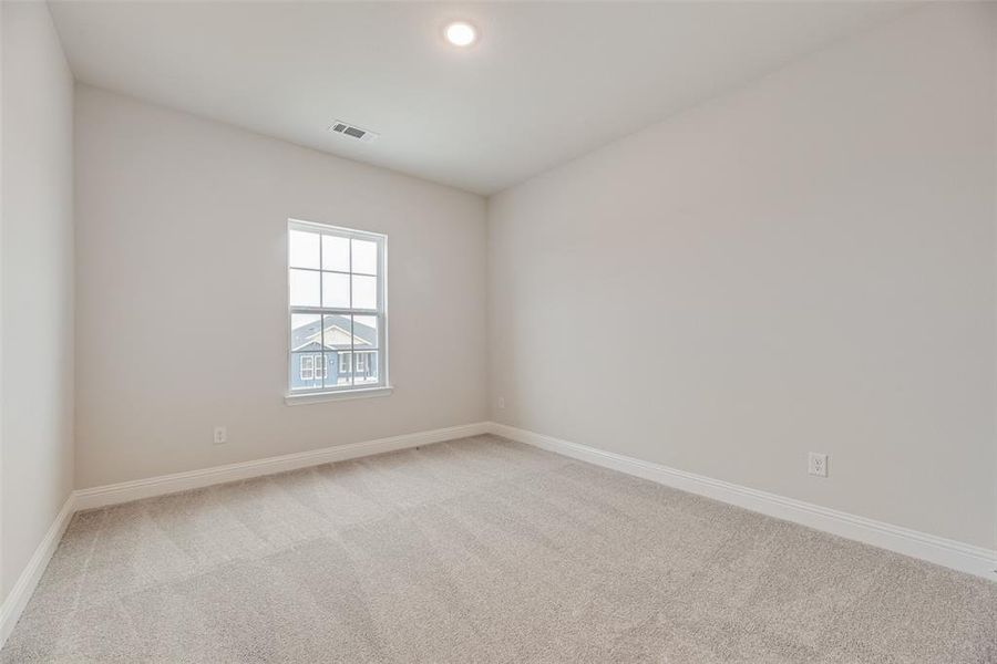 Spacious, unfurnished interior of a new home in Creekside of Crowley, Crowley (Image 25).
