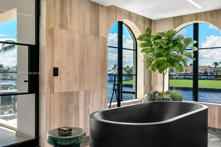 Image 36 of a home in .