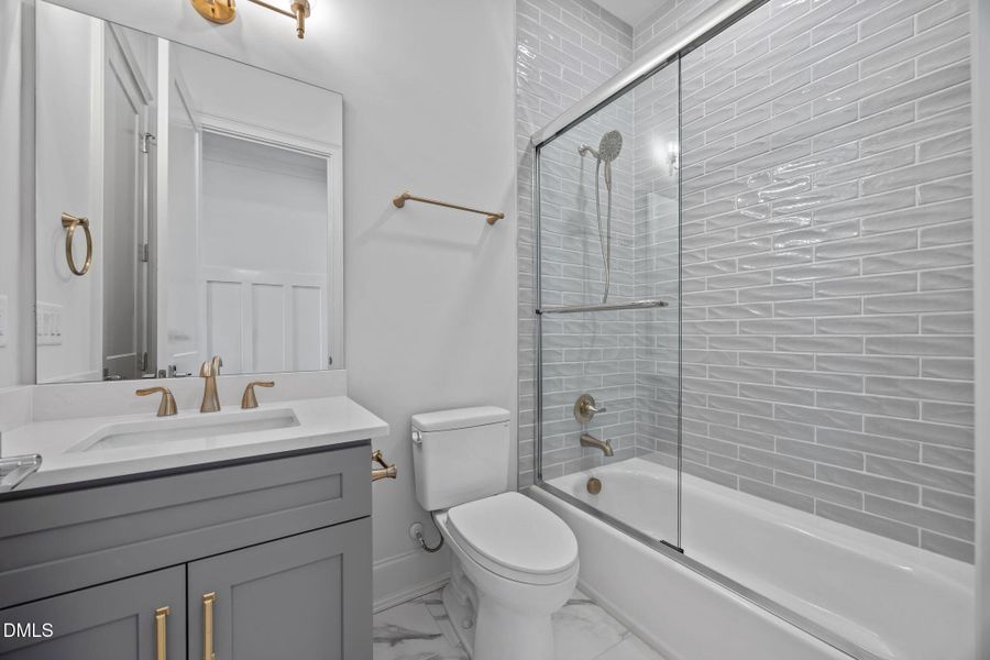 16-web-or-mls-IMG_5333 16-web-or-mls-IMG_5333