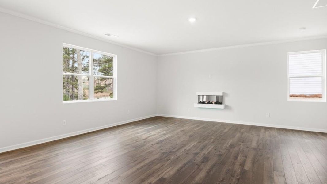 Spacious, unfurnished interior of a new home in Thompson Ridge, Dallas (Image 16).