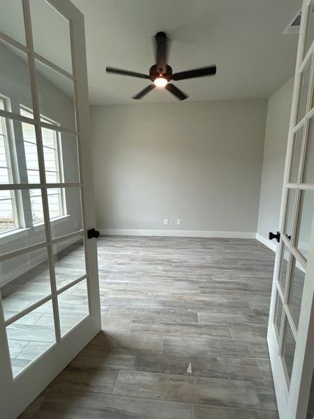 Spacious, unfurnished interior of a new home in Grayson Ridge, Van Alstyne (Image 5).