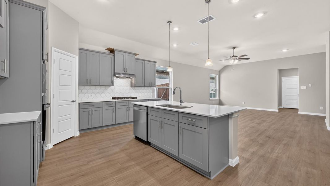 Furnished interior view inside a new home in Lakeview Pointe, Grand Prairie (Image 7).