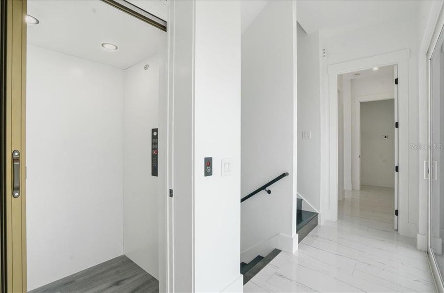 Spacious, unfurnished interior of a new home in , Englewood (Image 21).