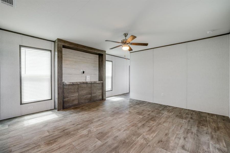 Spacious, unfurnished interior of a new home in , Hawley (Image 15).
