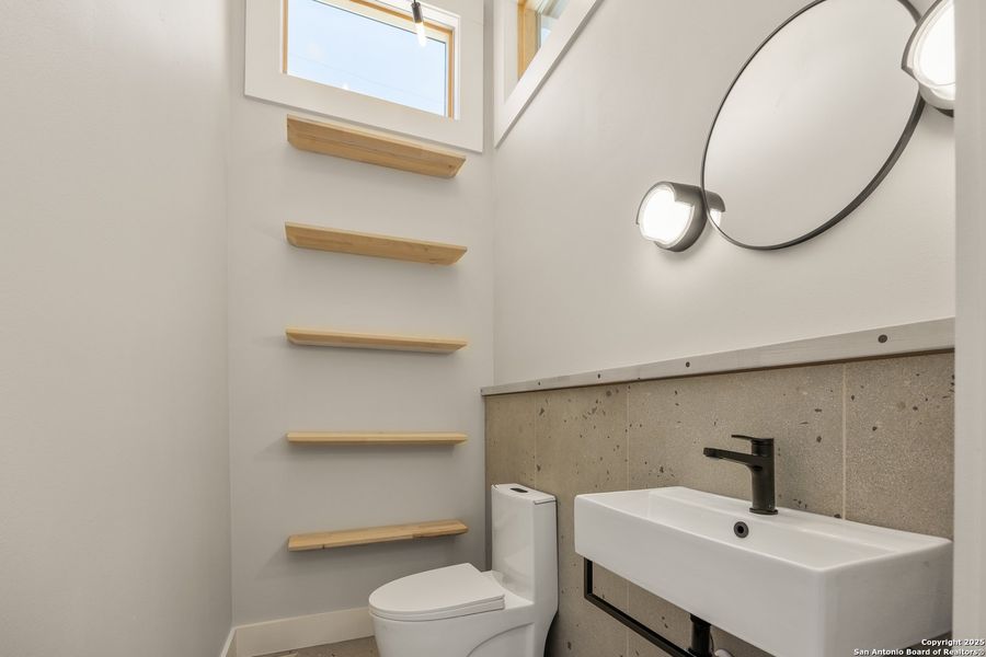 Image 18 of a home in . Image 18 of a home in .