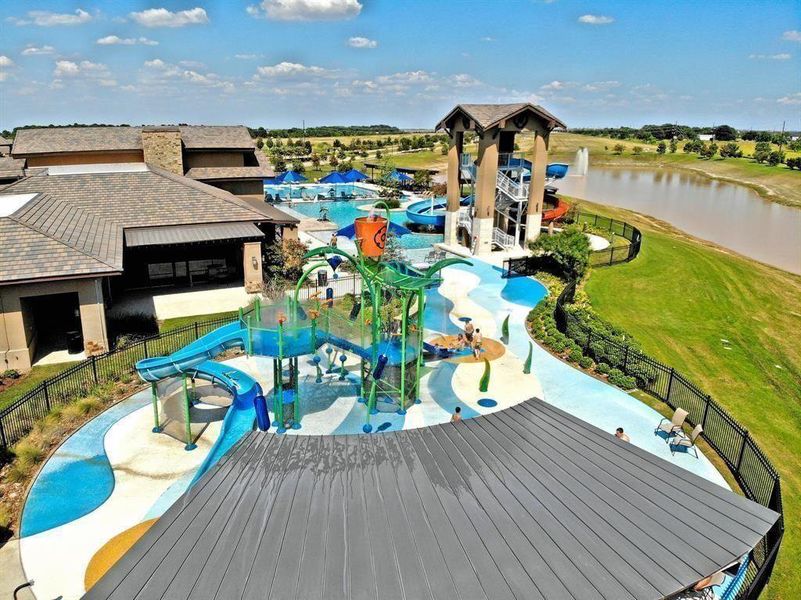 Community amenities in Tamarron, Fulshear (Image 22). Community amenities in Tamarron, Fulshear (Image 22).