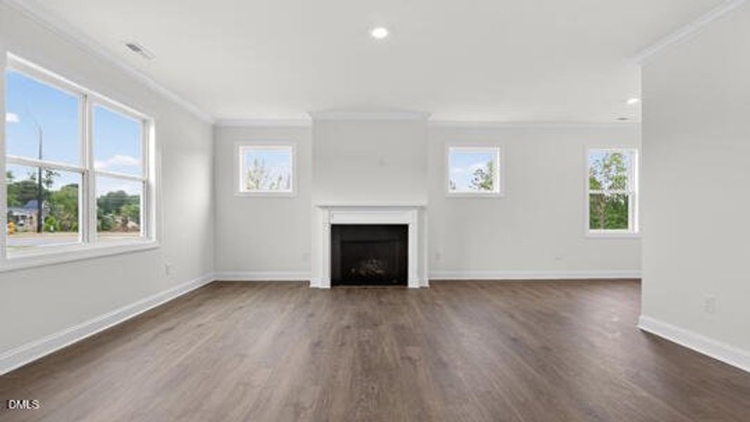 Manors at Haywood Glen_Lucas G_301_White