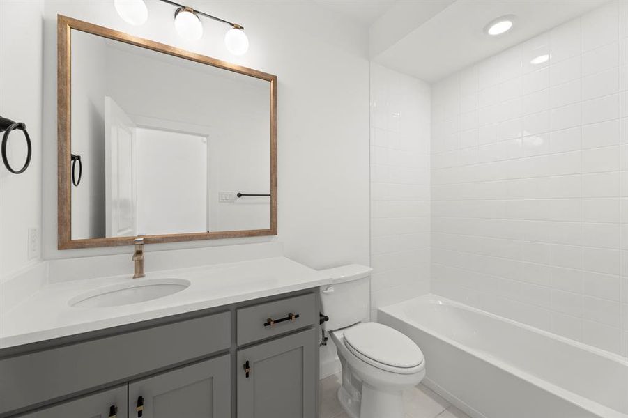 1700 Morningside_3112_Hickory II_2ND Bath 1700 Morningside_3112_Hickory II_2ND Bath