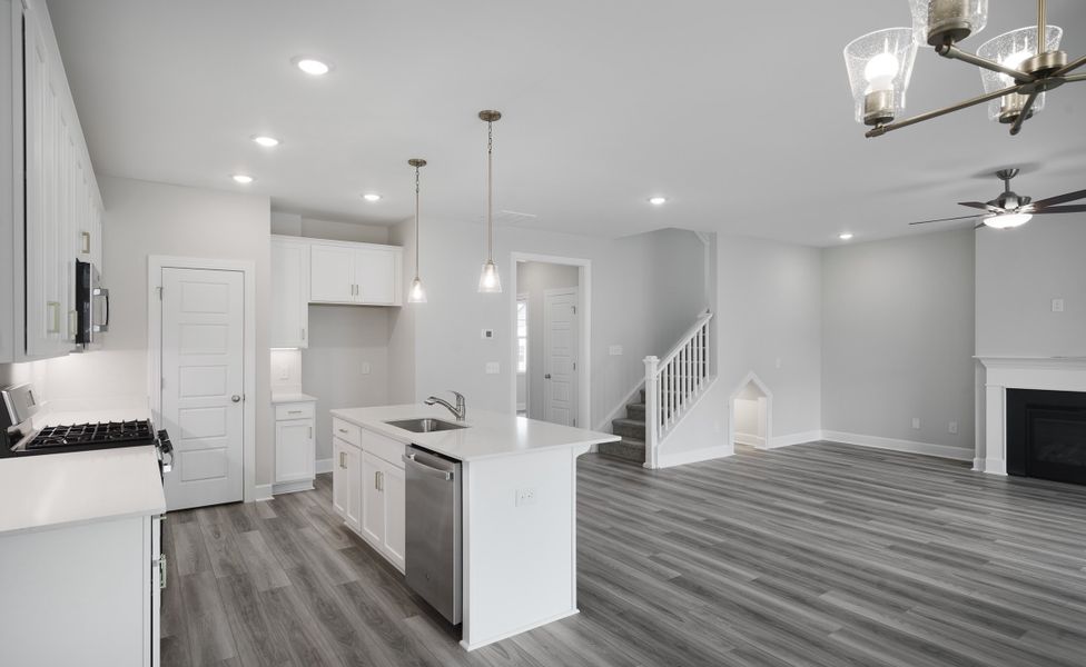 Representative furnished interior of a home built from the The McKee Manor by Cothran Homes in Holly Ridge, Greenville (Image 6). Representative furnished interior of a home built from the The McKee Manor by Cothran Homes in Holly Ridge, Greenville (Image 6).