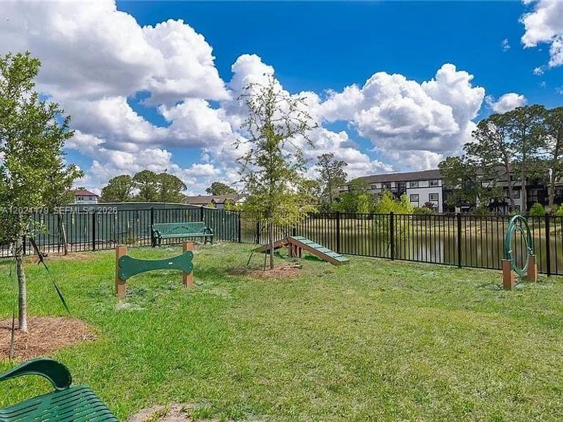 Community amenities in , Orlando (Image 36).