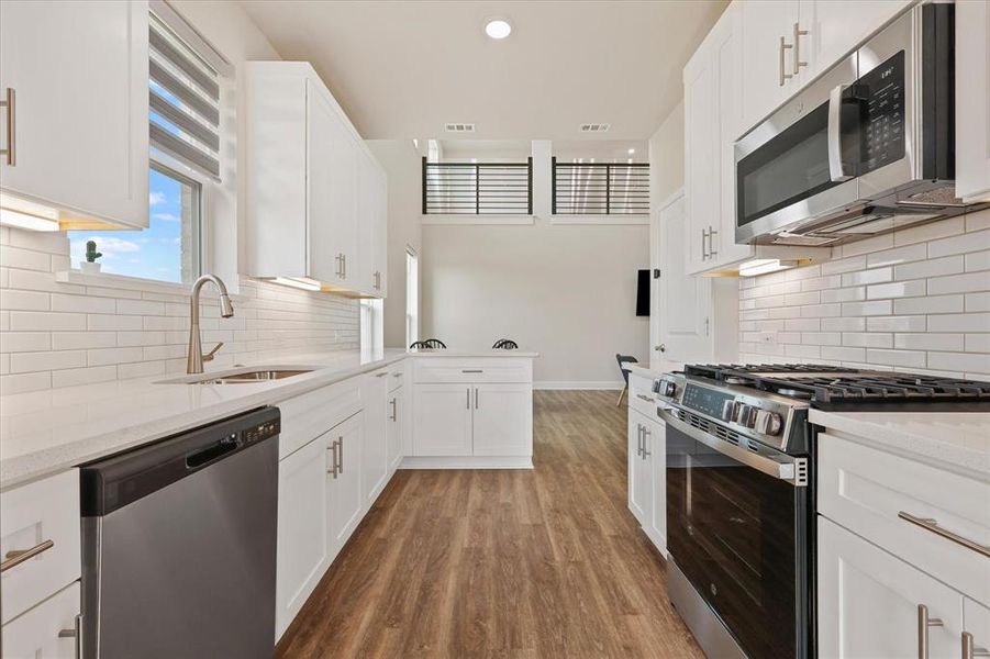 Furnished interior view inside a new home in Symmetry 37s, Frisco (Image 19).