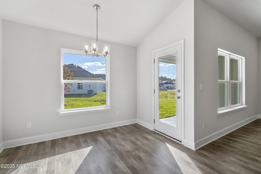 Spacious, unfurnished interior of a new home in Summerglen, Jacksonville (Image 21).
