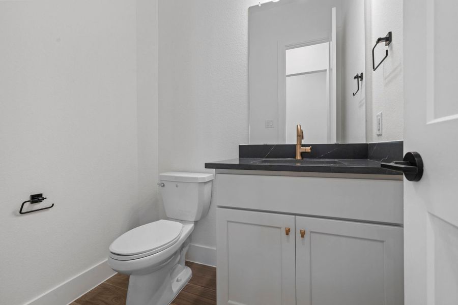 Close-up of interior finishes inside a home in Evergreen, Conroe (Image 9). Close-up of interior finishes inside a home in Evergreen, Conroe (Image 9).