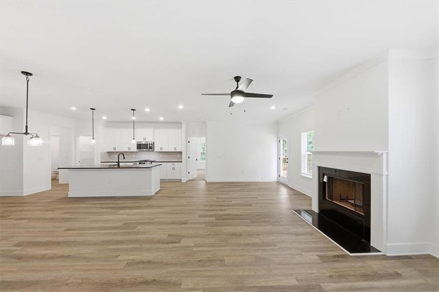 Spacious, unfurnished interior of a new home in Tuscany Hills, Douglasville (Image 40). Spacious, unfurnished interior of a new home in Tuscany Hills, Douglasville (Image 40).
