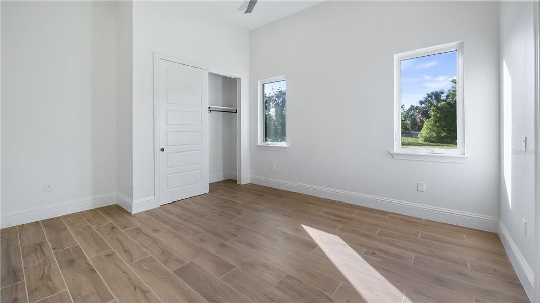 Spacious, unfurnished interior of a new home in , Sorrento (Image 28).