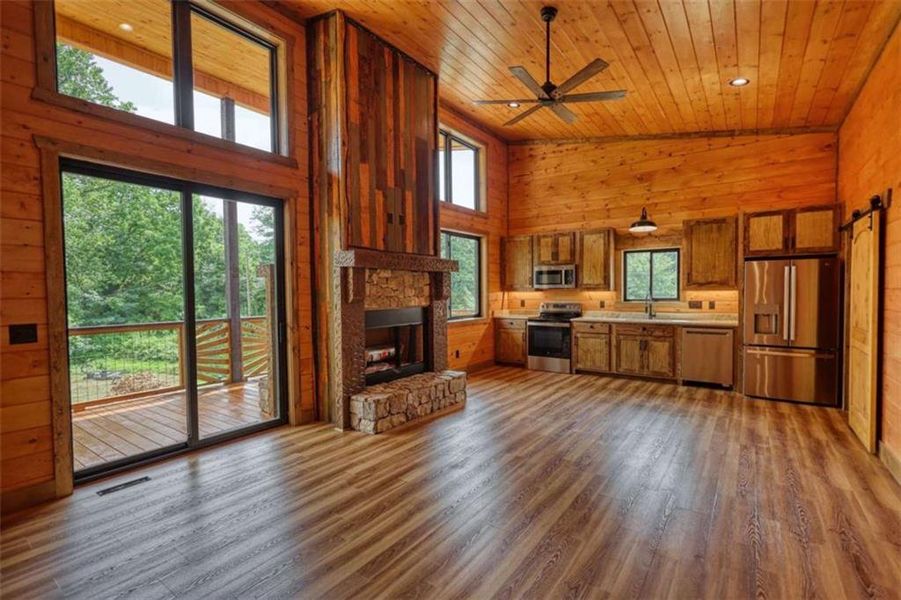 Community amenities in , Blue Ridge (Image 60).