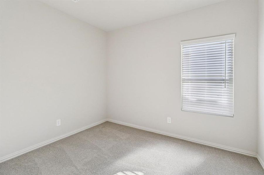 Photo is not of the actual home, but is an inspirational photo of builder’s model home and may depict options, furnishings, and/or decorator features that are not included. Photo is not of the actual home, but is an inspirational photo of builder’s model home and may depict options, furnishings, and/or decorator features that are not included.