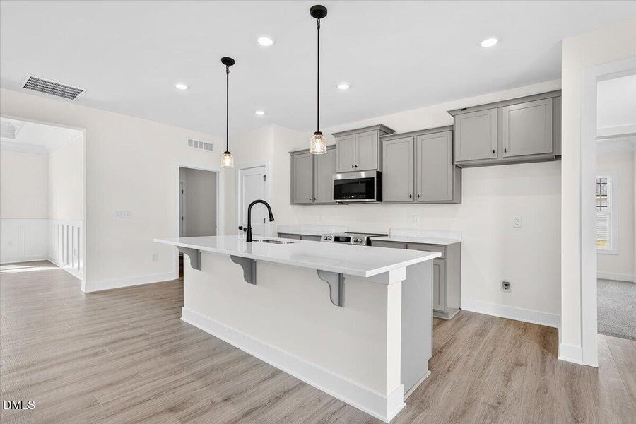 24-102 Brighton St-24 24-102 Brighton St-24