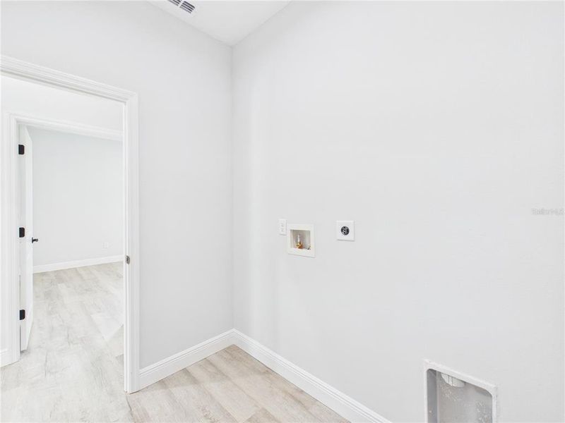 Spacious, unfurnished interior of a new home in , Ocala (Image 36). Spacious, unfurnished interior of a new home in , Ocala (Image 36).