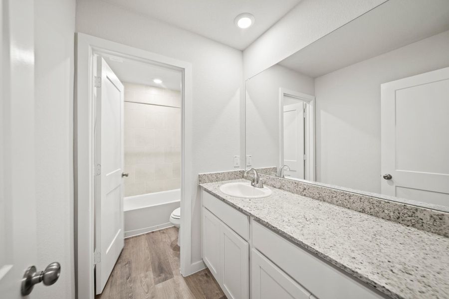 Furnished interior view inside a new home in Riverwood Ranch, Angleton (Image 9). Furnished interior view inside a new home in Riverwood Ranch, Angleton (Image 9).