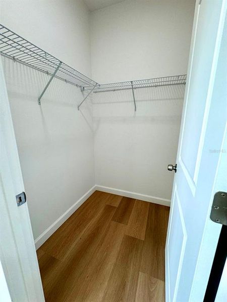 Walk in Closet bedroom 3