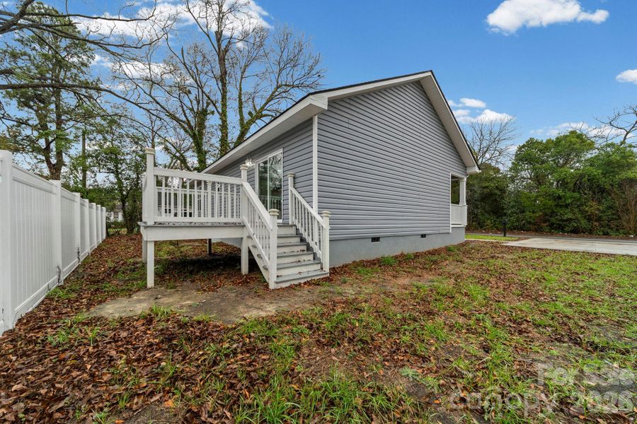 Exterior details and patio area of a home in , Orangeburg (Image 19).