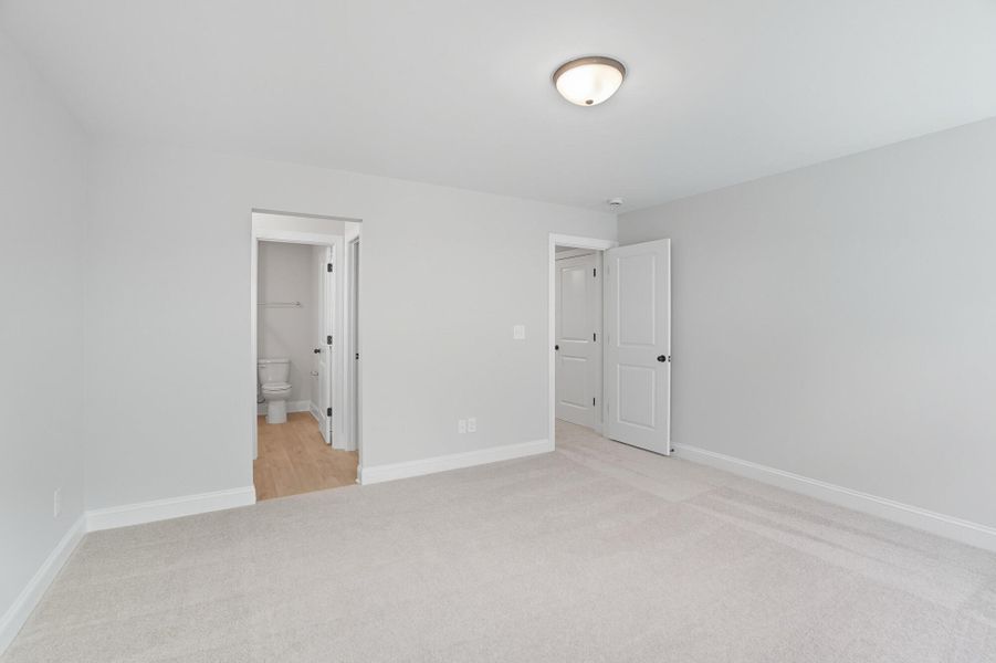 Spacious, unfurnished interior of a new home in Heritage - 55+ Community, Wesley Chapel (Image 39).