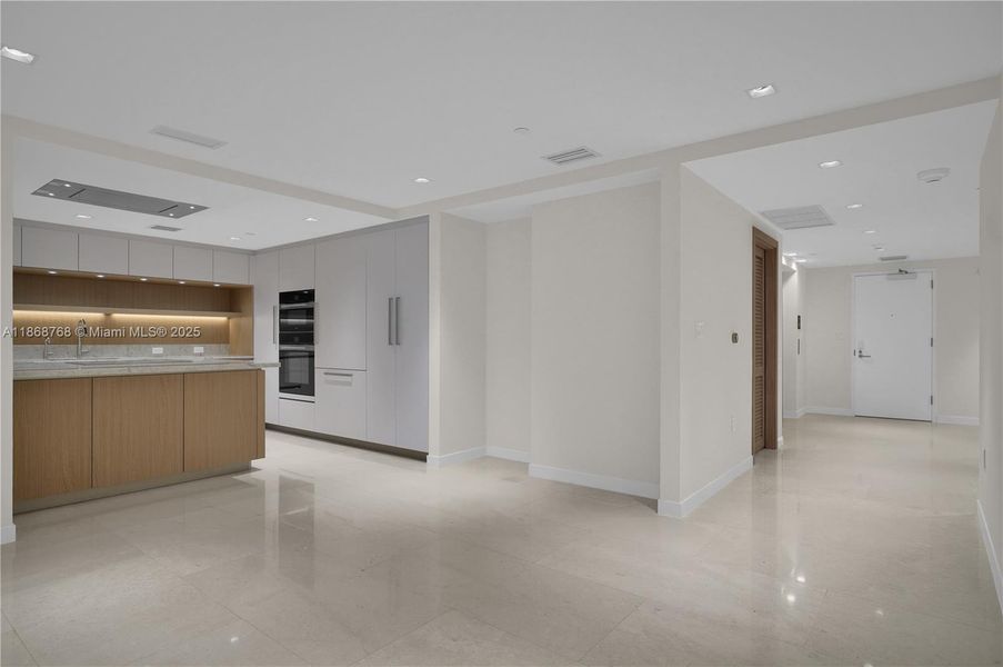 Spacious, unfurnished interior of a new home in , Bay Harbor Islands (Image 21). Spacious, unfurnished interior of a new home in , Bay Harbor Islands (Image 21).