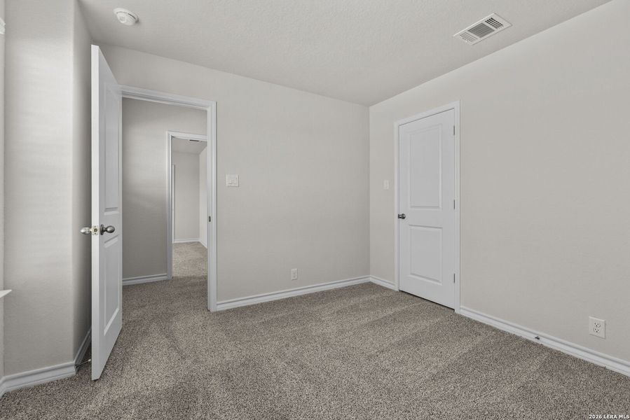 Spacious, unfurnished interior of a new home in Redbird Ranch, San Antonio (Image 19).