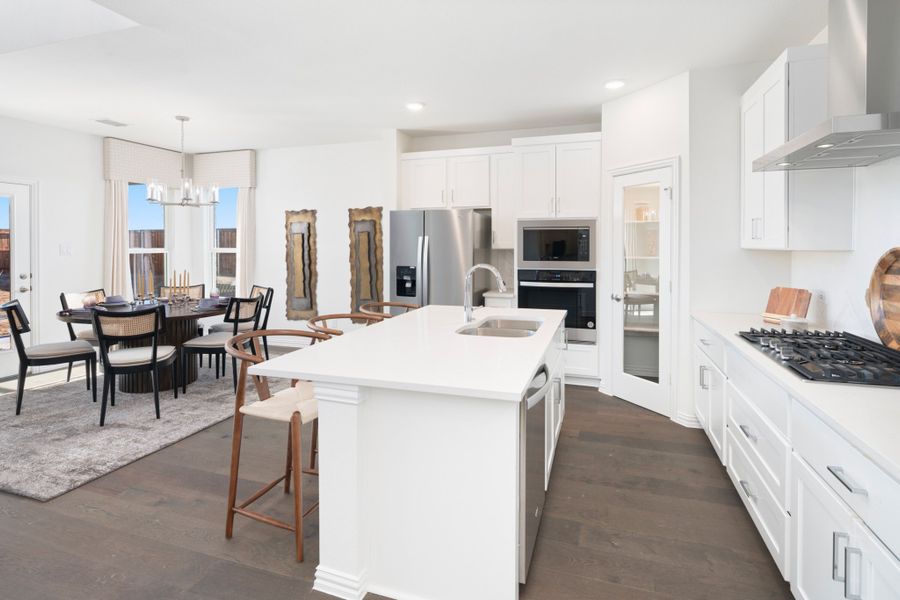 Representative furnished interior of a home built from the Salado by UnionMain Homes in Legacy Hills, Celina (Image 20).