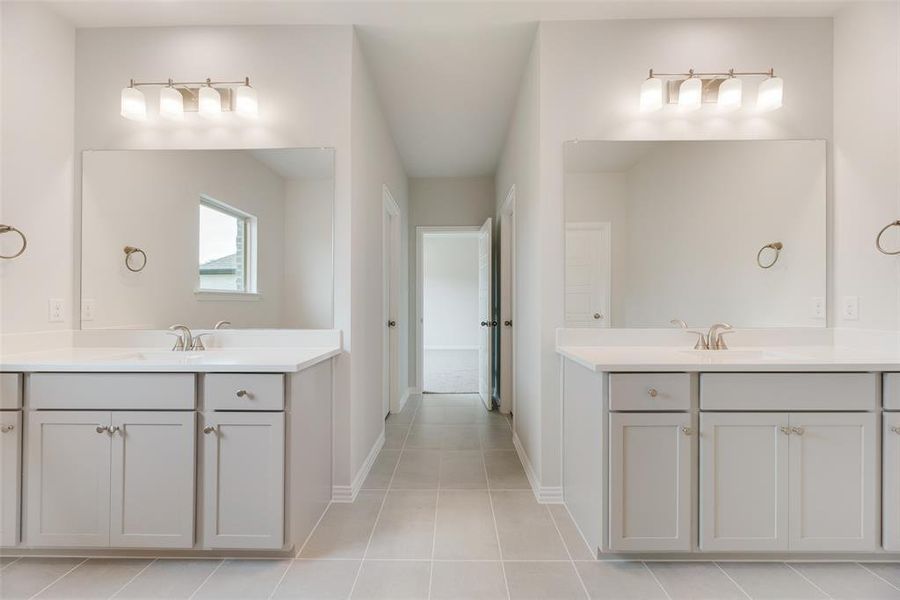 Furnished interior view inside a new home in Valencia On The Lake, Little Elm (Image 11). Furnished interior view inside a new home in Valencia On The Lake, Little Elm (Image 11).