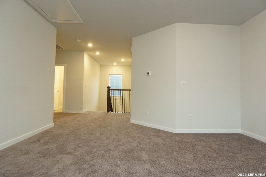 Spacious, unfurnished interior of a new home in Ladera - High Point 45', San Antonio (Image 29).