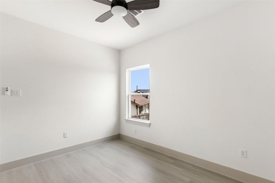 Spacious, unfurnished interior of a new home in , La Porte (Image 25).