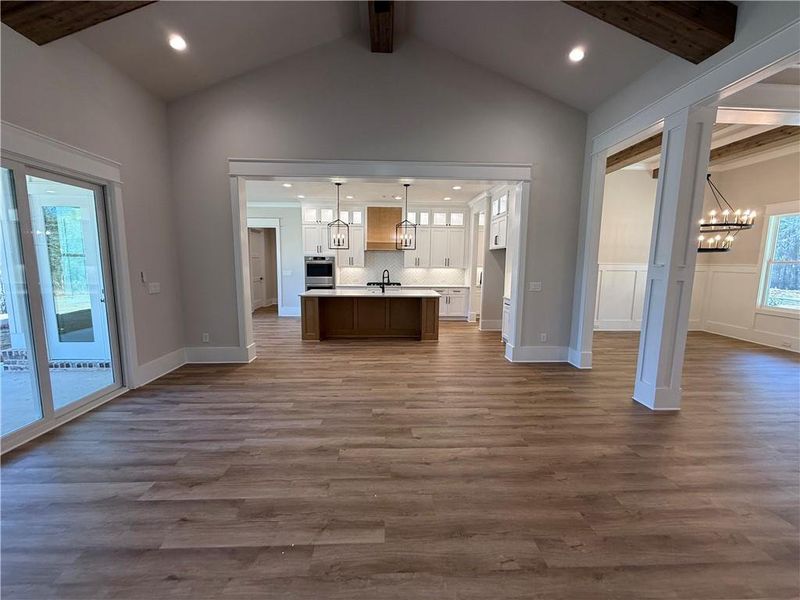 Spacious, unfurnished interior of a new home in , Athens (Image 22). Spacious, unfurnished interior of a new home in , Athens (Image 22).