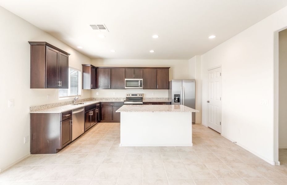 Furnished interior view inside a new home in Copper Falls, Buckeye (Image 4).