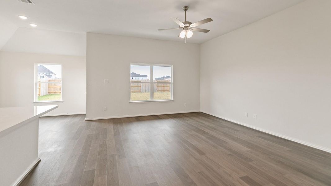 Similar Home photos of similar floorplans, not pictures of actual home. Similar Home photos of similar floorplans, not pictures of actual home.
